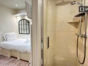 Studio à louer à l'Arsenal, Paris