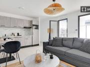 Studio à louer à Suresnes, Paris