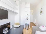 Studio à louer au Triangle d'Or, Paris