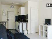 Studio à louer aux Arts et Métiers, Paris