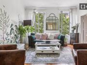 Studio à louer aux Enfants Rouges, Paris