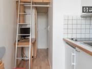 Studio à louer avec balcon dans le 17e arrondissement de...