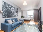 Studio Apartment for Rent at 4601 Avenue du Parc #1,...