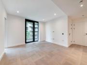 Studio apartment for rent in Boxwood Gardens, London...