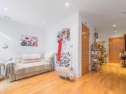 Studio Apartment For Rent In Canary Wharf, London