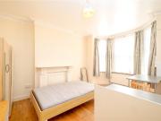 Studio apartment for rent in College Place, Camden,...