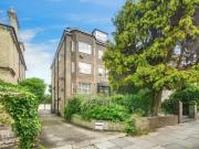 Studio apartment for rent in Eaton Gardens, Hove, BN3