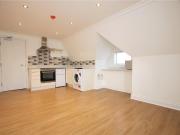 Studio apartment for rent in Hamilton Road, Reading,...