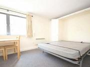 Studio Apartment For Rent In Holloway, London