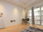 Studio Apartment For Rent In London City Island