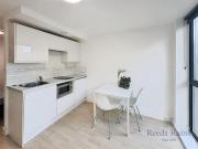 Studio apartment for rent in Upper Parliament Street,...