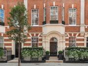 Studio Apartment For Sale In Fitzrovia, London