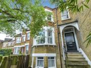 Studio Apartment For Sale In London