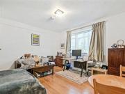 Studio Apartment For Sale In Vicarage Gate, London