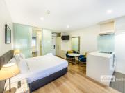 Studio apartment in a prime location offering excellent...