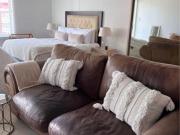 Studio apartment in Gardens