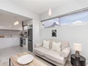 Studio Apartment in Sea Point Studio Apartment in Sea Point