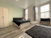 Studio Apartment to rent in Coventry West Midlands, CV1,...