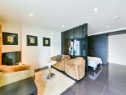 studio apartment to rent in west tower 1 pan peninsula...