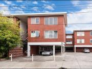 Studio Apartment with New Split System – Comfort and...