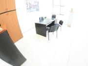 Studio attrezzato elegante incluso posto auto
