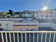 Studio avec balcon Dernier étage Proche plages et port