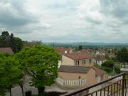 STUDIO avec balcon et très belle vue !, Autun