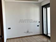 Studio Avec Deux Salles de Bains Cuisine Séparés