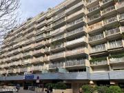 Studio avec grand balcon rue st maur