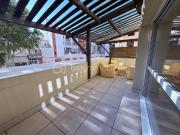 Studio avec grande terrasse et piscine