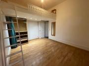 STUDIO AVEC MEZZANINE