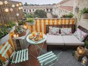 STUDIO AVEC TERRASSE PLEIN SUD – DERNIER ÉTAGE – À 500 M...