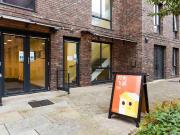 Studio Bronze C Has an Apartment