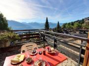 Holiday studio for rent by the week