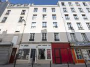 Studio entier à Paris