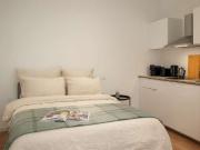 Studio entier à Paris