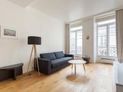 STUDIO EXPOSÉ SO AVEC 3M DE HAUTEUR SOUS PLAFOND