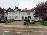 Studio Flat, Ashbourne Avenue, NW11