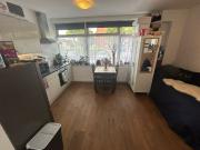 Studio Flat, Ballards Lane, N3