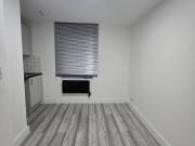 Studio Flat, Burlington Gardens, W3 Studio Flat, Burlington Gardens, W3