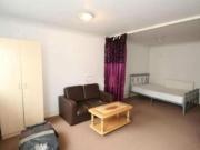 Studio Flat, Christchurch Road, IG1
