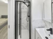 Studio Flat, Creswick Road, W3