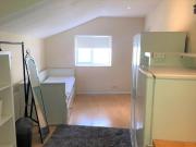 Studio Flat, Deer Park Road, SW19
