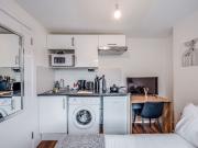 Studio Flat, Denmark Hill, SE5