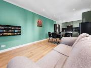 Studio Flat, Deptford High Street, SE8