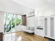 Studio Flat For Rent In 10 Gatliff Road, London