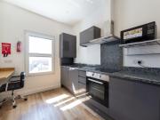 Studio flat for rent in £177pppw Osborne Terrace,...