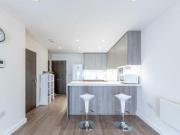 Studio Flat For Rent In 20 Boulevard Drive, London