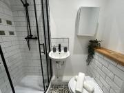 Studio flat for rent in Abington Grove, Northampton, NN1