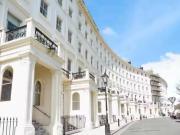 Studio flat for rent in Adelaide Crescent, Hove, BN3